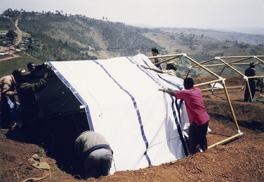 Paper Refugee Shelters for Rwanda, 1999, Byumba Refugee Camp, Rwanda ©Shigeru Ban Architects