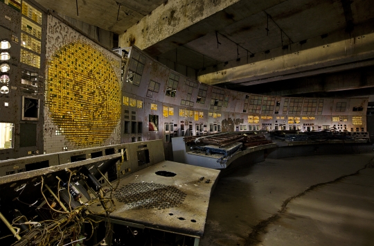 Der Kontrollraum von Reaktor #4 in dem der folgenschwere Fehler passierte. ©Gerd Ludwig / Institute / Edition Lammerhuber